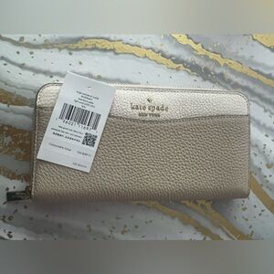 Kate spade long continental wallet NWT RETAIL $229 pebble leather